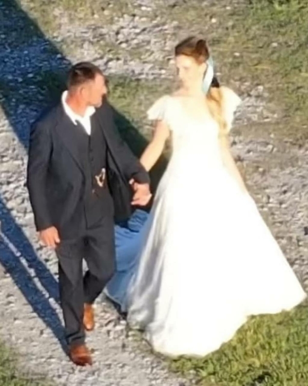 Лана Дель Рей вышла замуж за охотника