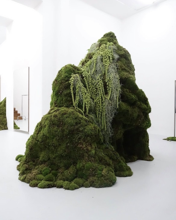 Цветет и пахнет. Как переосмыслить цветочную арку?