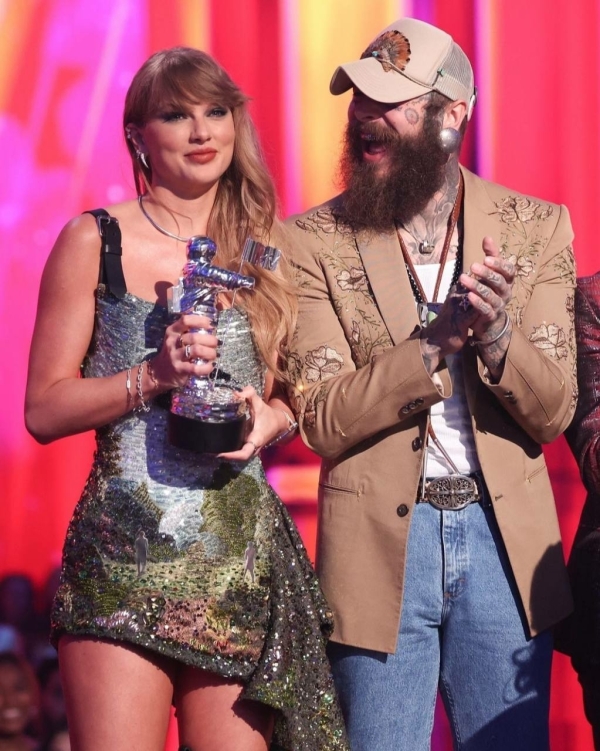 Триумф Тейлор Свифт, трогательные Кэти Перри и