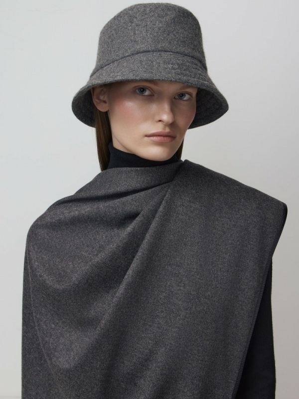 Шапку надень! Подборка головных уборов на осень