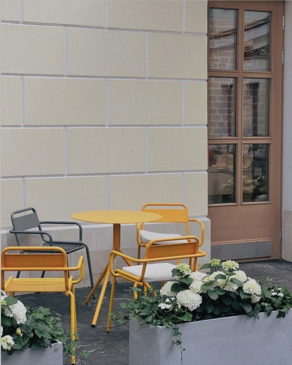 Завтракаем с Дали в «Едва знакомы», гуляем