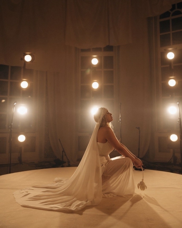 На вес золота: самые стильные невесты сезона