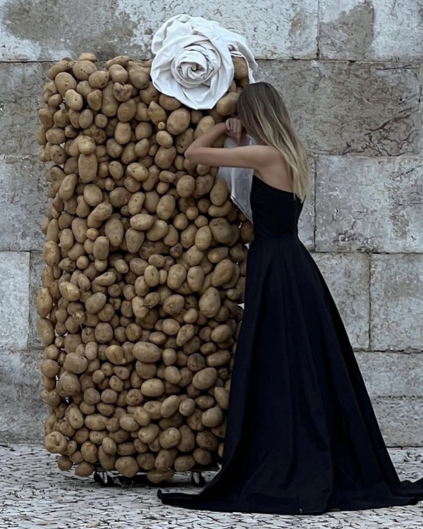 Чем заменить цветочную арку на церемонии?