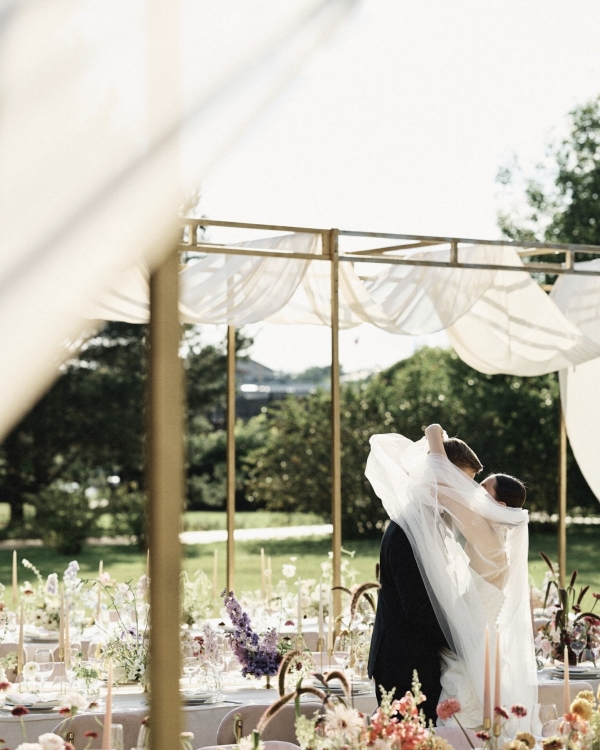 Интервью с невестой: о свадьбе в символичную