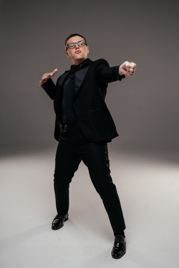 Ведущие Роман Клячкин