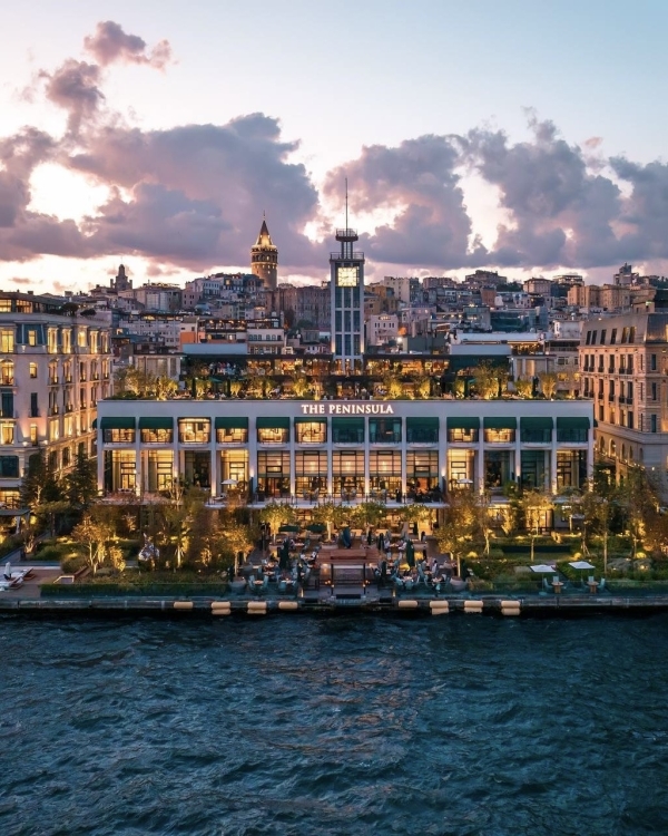 Just the two of us. Лучшие отели