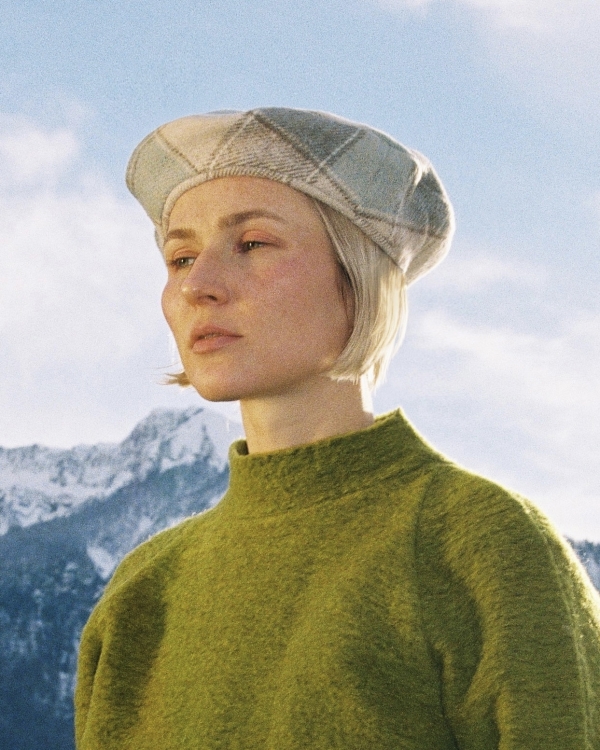 Шапку надень! Подборка головных уборов на осень