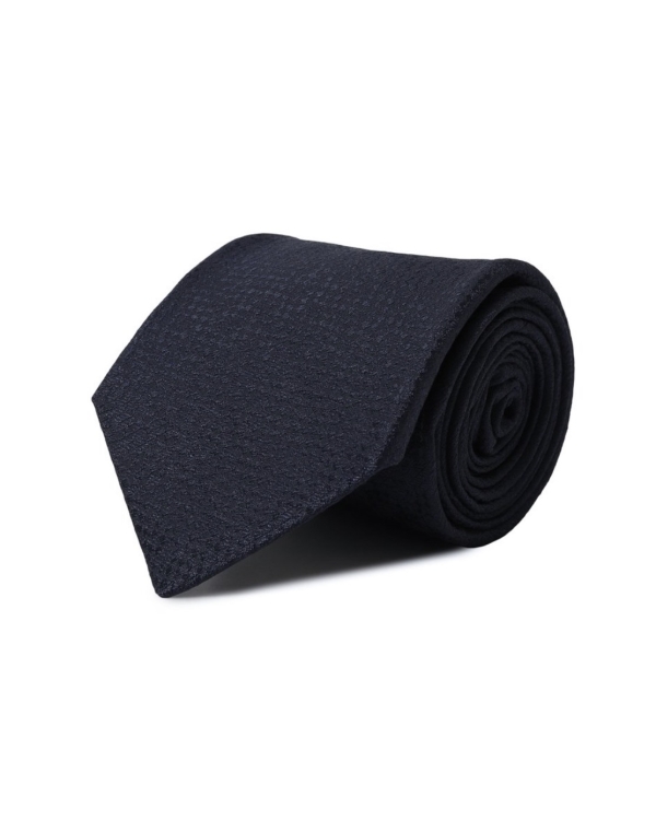 Что подарить жениху в день свадьбы?