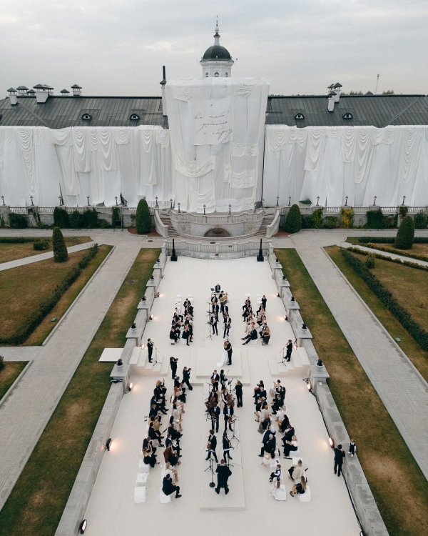 Самые запоминающиеся свадьбы сезона 2024