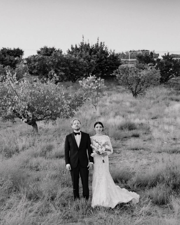 Одним глазом на вас, другим — на