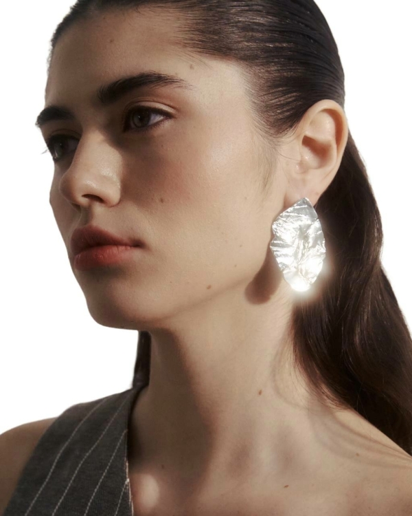 Размер имеет значение. 20 statement-серег для эффектного