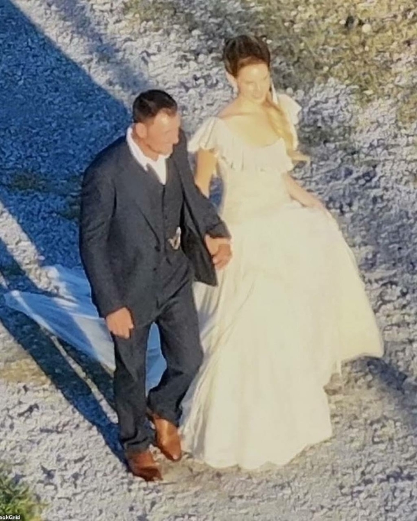 Лана Дель Рей вышла замуж за охотника