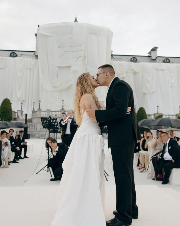 Самые запоминающиеся свадьбы сезона 2024