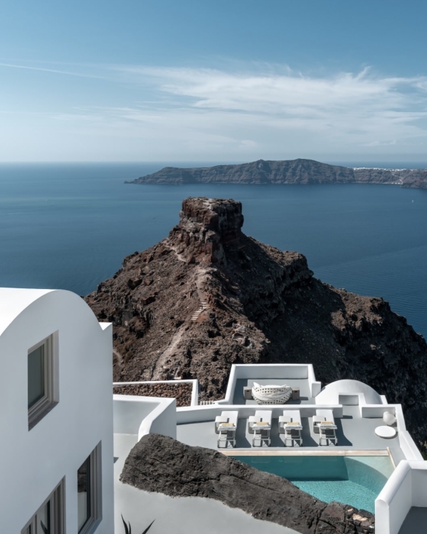 Греческий гламур: 10 лучших отелей для медового