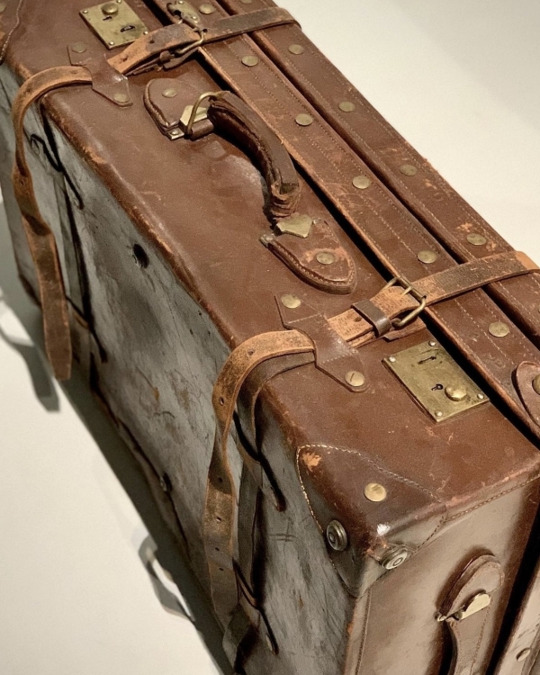 Завтракаем с Дали в «Едва знакомы», гуляем