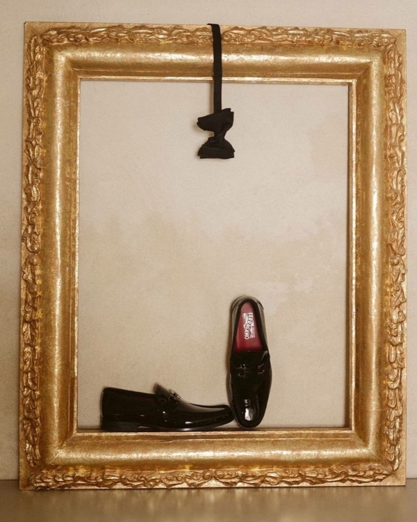 Что подарить жениху в день свадьбы?