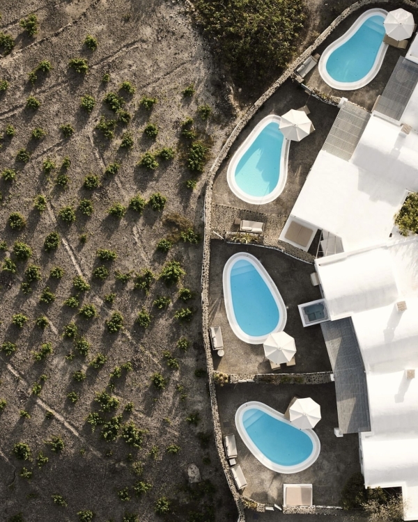 Греческий гламур: 10 лучших отелей для медового