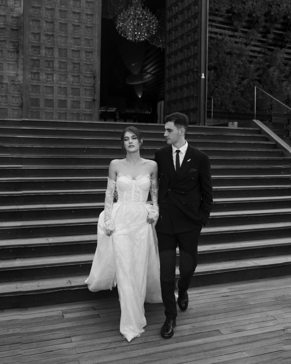 Одним глазом на вас, другим — на