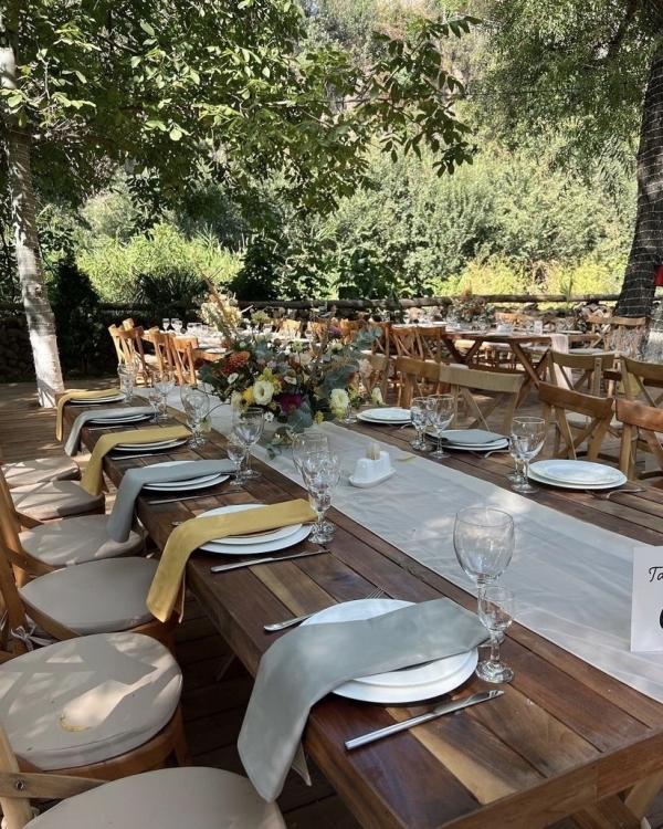 Одним глазом на вас, другим — на