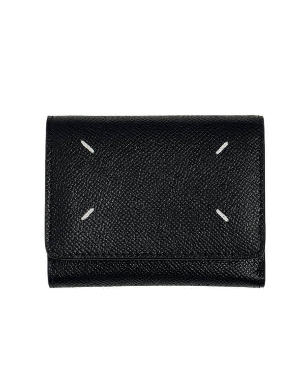 Что подарить жениху в день свадьбы?