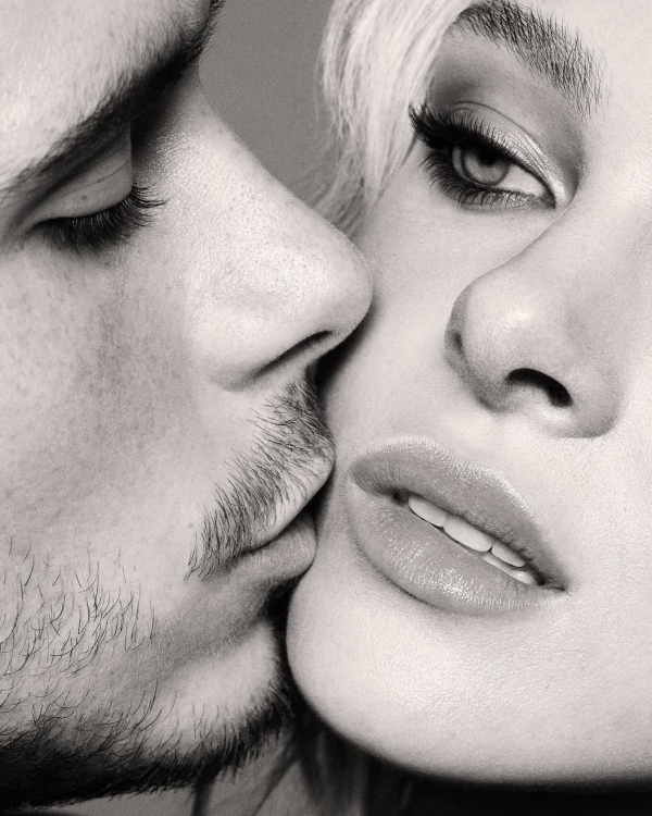 Как позировать на парной фотосессии? Посмотрите на