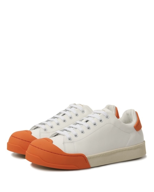 Cosmic Orange — главный тренд осени 2025,