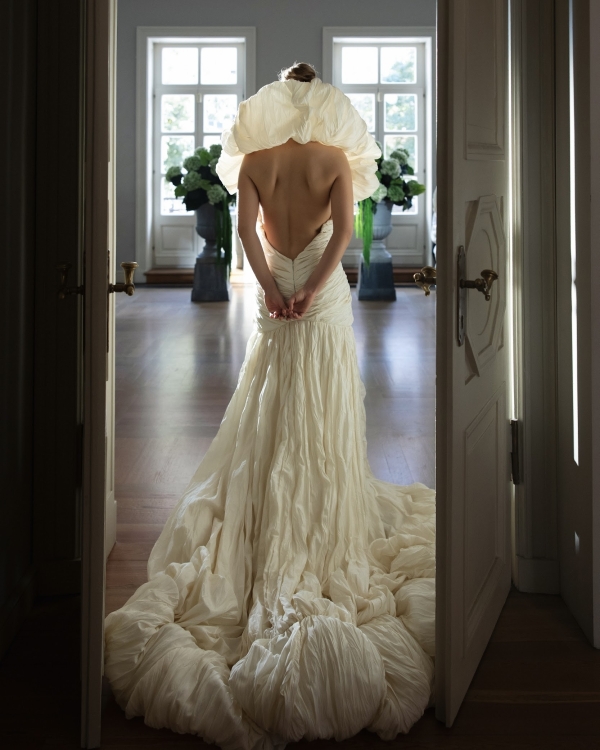 Вот модные образы невест 2025, за которыми