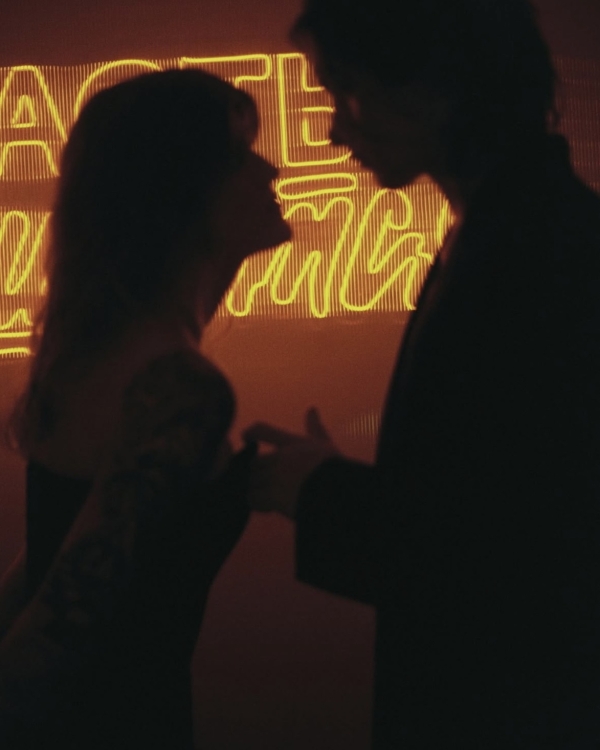 Шрекинг, гэтсбинг, кафинг: разбираем новый словарь отношений