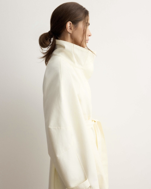 Нашли 30 отличных тренчей на осень —