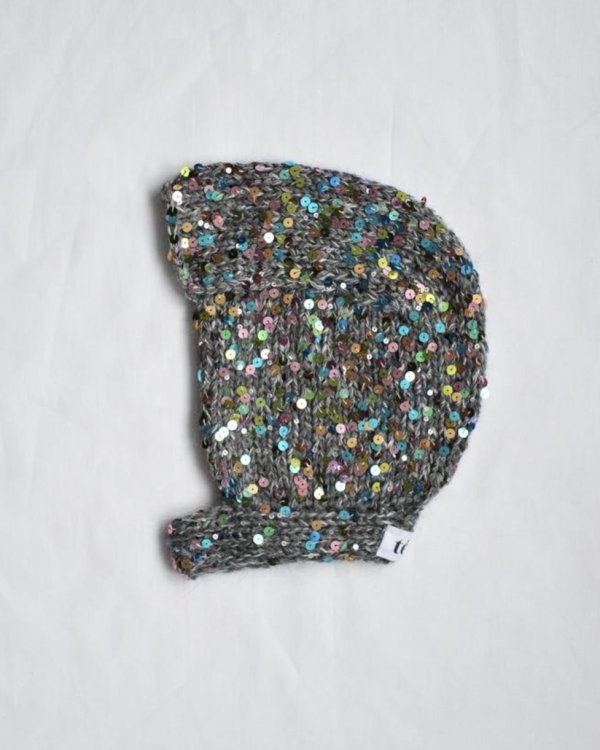 Кепи, гольфы и другие актуальные аксессуары на