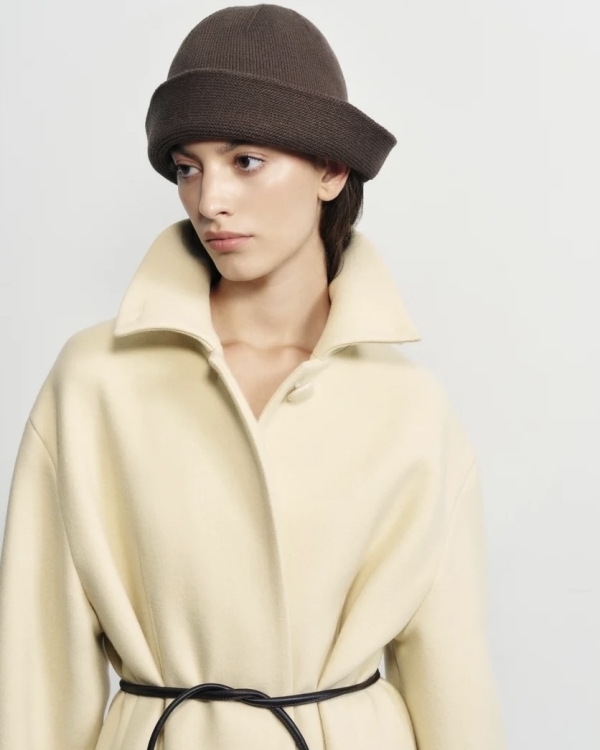 Кепи, гольфы и другие актуальные аксессуары на