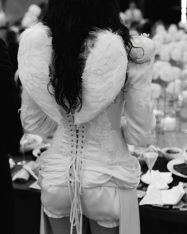 Вот модные образы невест 2025, за которыми