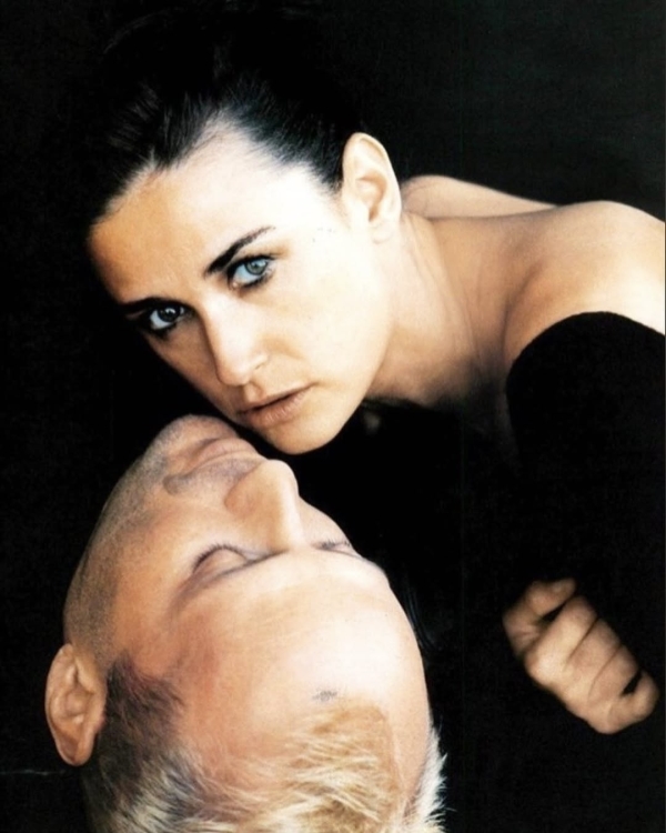 Как позировать на парной фотосессии? Посмотрите на