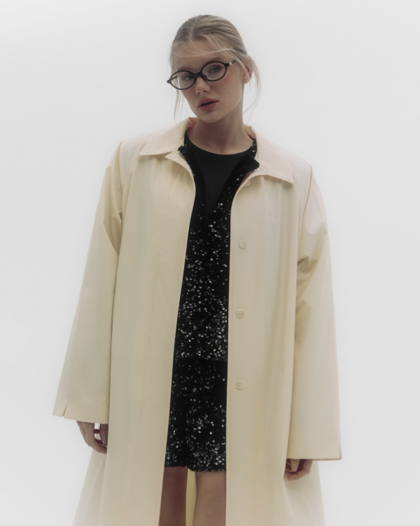 Нашли 30 отличных тренчей на осень —