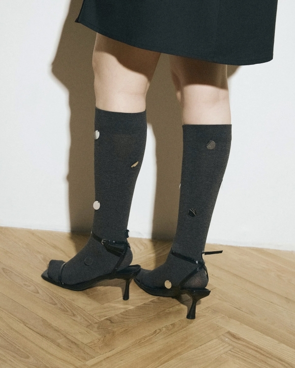 Кепи, гольфы и другие актуальные аксессуары на