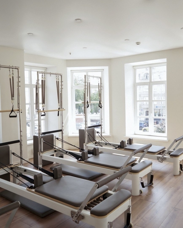 Где заниматься пилатесом на реформере в Москве