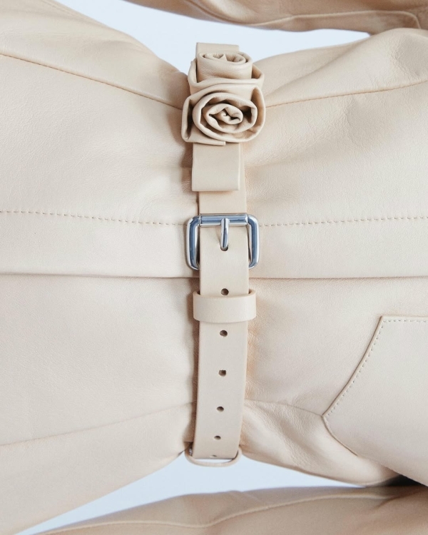 Нашли 30 отличных тренчей на осень —