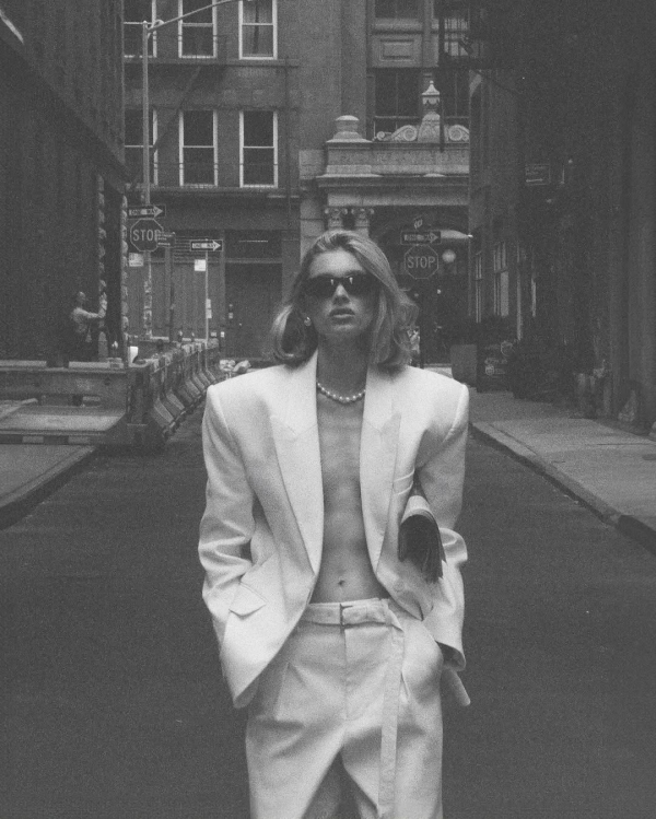 Никто не носит белый так, как Эльза