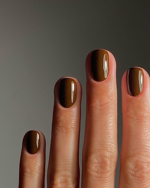 Хром, princess nails и клетчатый. Какой маникюр