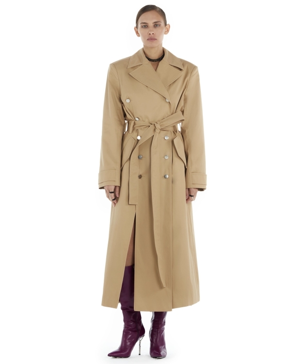 Нашли 30 отличных тренчей на осень —