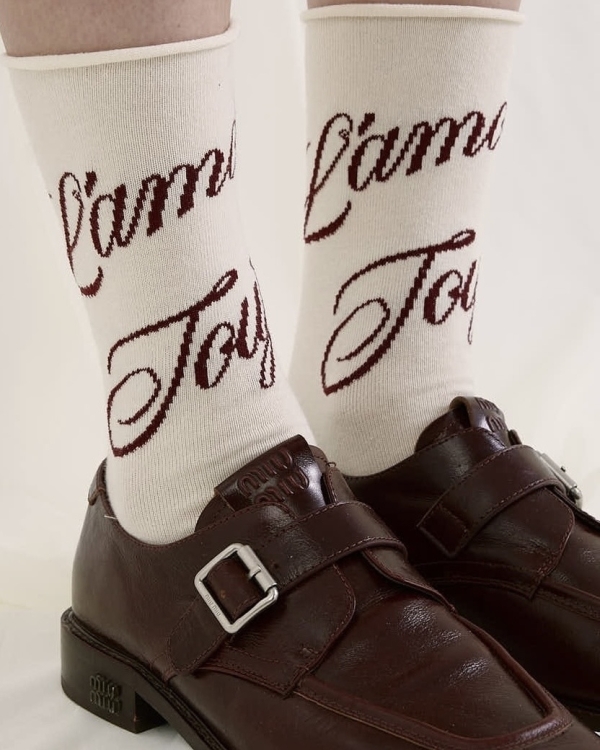 Кепи, гольфы и другие актуальные аксессуары на