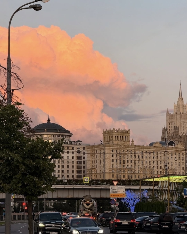 Места для неспешной вечерней прогулки в Москве