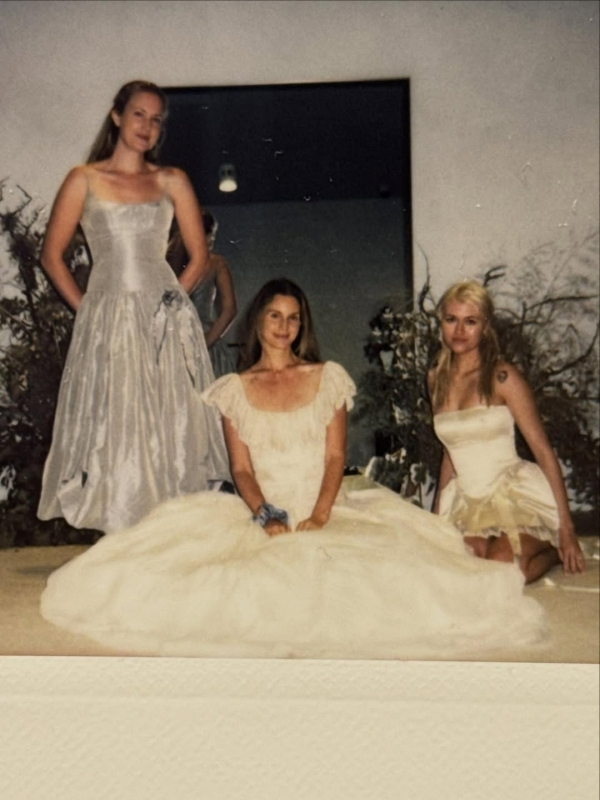 Лана Дель Рей впервые поделилась свадебными фотографиями