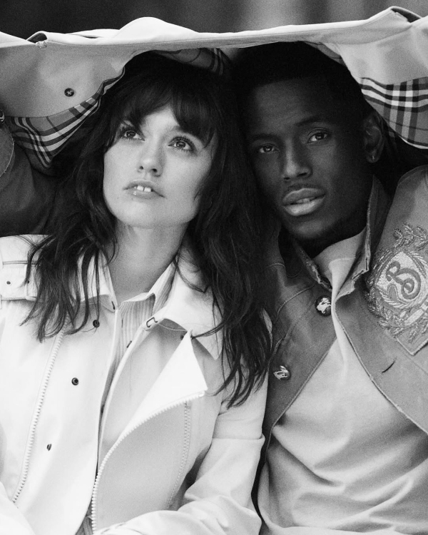 Как позировать на парной фотосессии? Посмотрите на