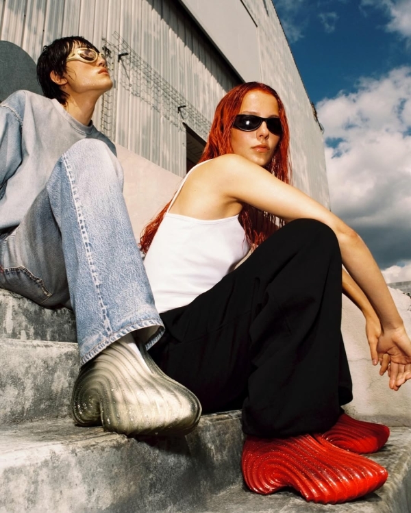 Как позировать на парной фотосессии? Посмотрите на