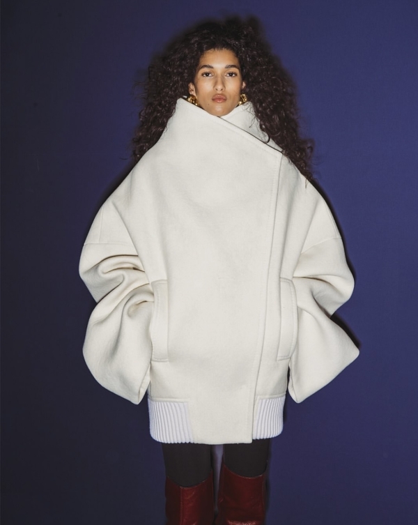 Модные тренды TikTok, которые вирусятся осенью 2025