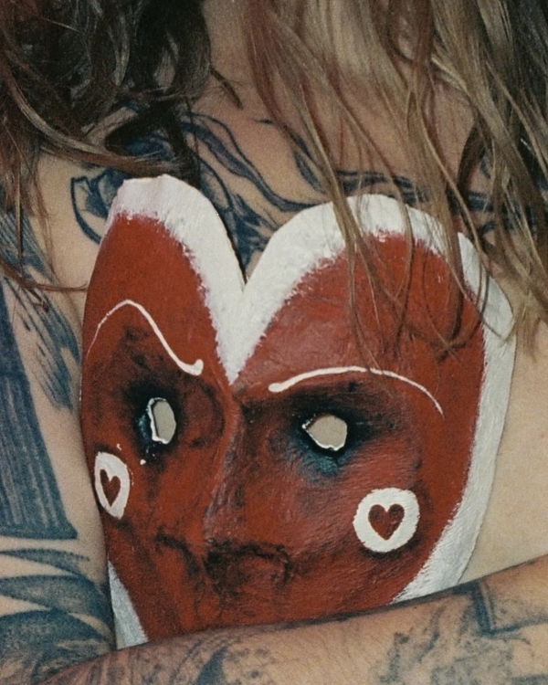 Шрекинг, гэтсбинг, кафинг: разбираем новый словарь отношений