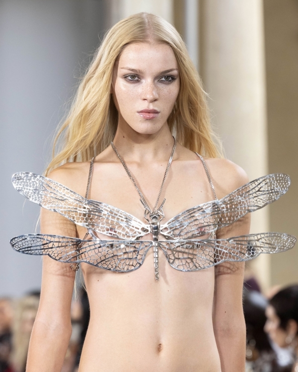 «Успокойтесь, клоуны. Я пришла танцевать»: новая эра