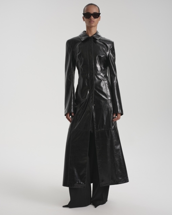 Нашли 30 отличных тренчей на осень —