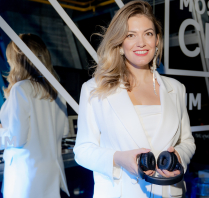 Диджеи Людмила Щербакова